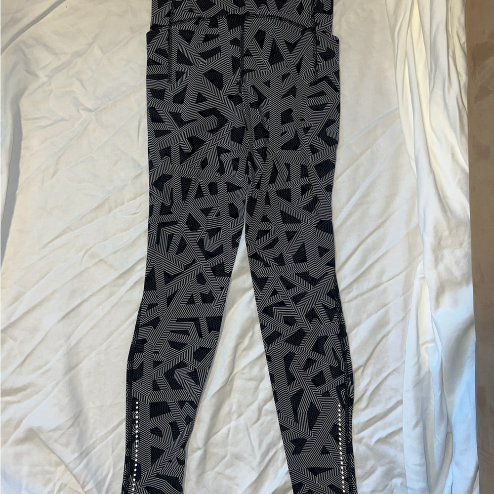 Lululemon Power Thru Leggings
